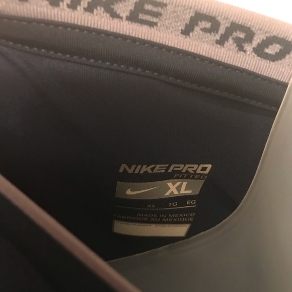 M-XL Nike Pro dri-fit long sleeve navy blue shirt - Picture 4 of 4